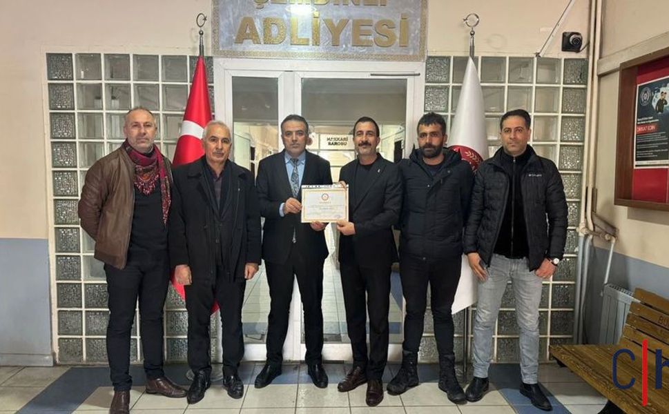 Şemdinli Esnaf Odası Başkanı Muharrem Tekin Mazbatasını Aldı