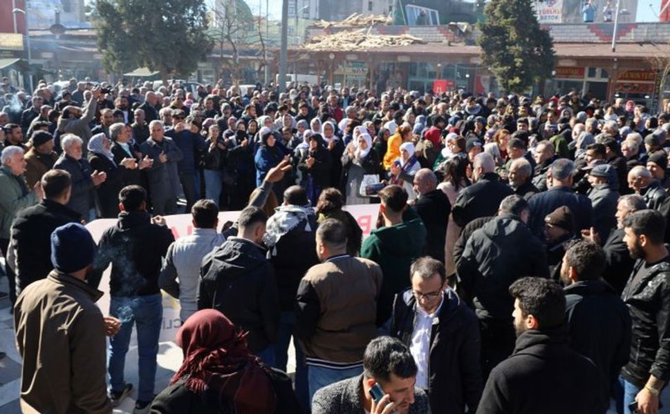 Rojava’ya yönelik saldırılara karşı Suruç’tan Kobanê sınırına yürüyüş