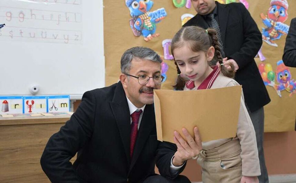 Hakkari’de 70 Bin Öğrenci Yarıyıl Tatiline Girdi