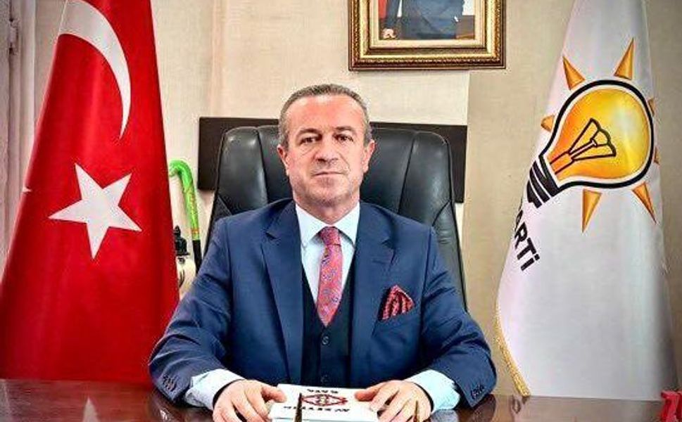 AK Parti Hakkari’den Avukatlara Anlamlı Kutlama