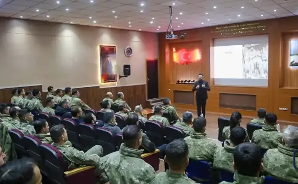 Hakkari Üniversitesi: İran–Türkiye İlişkilerini Masaya Yatırdı