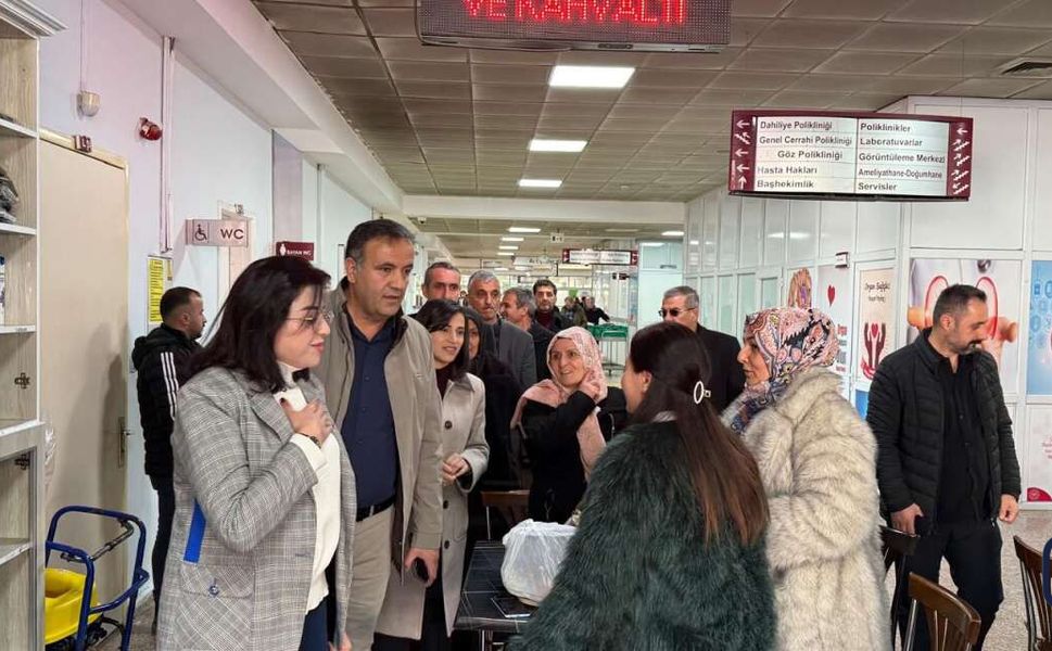 DEM Parti’den Hakkâri’de Yoğun Ziyaret Trafiği