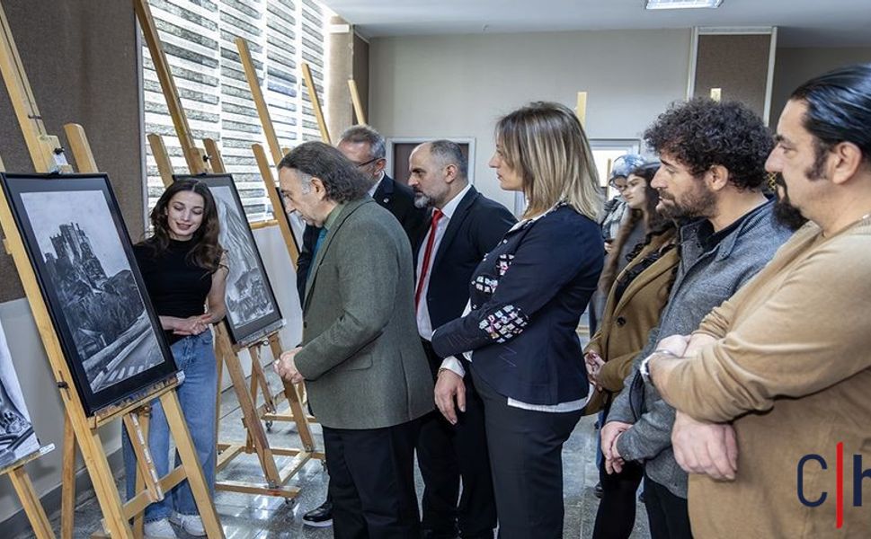 Üniversitede Akademik Toplantı ve Atölye Sergisi Açılışı