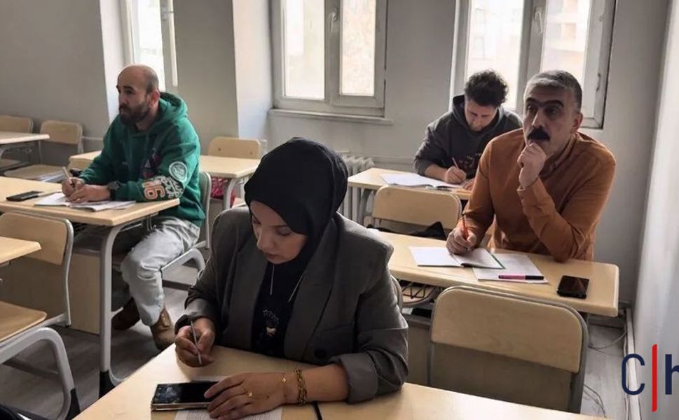 Yüksekova’da Kürtçe Kurslarına Yoğun İlgi: “Dil Yapısıyla Öğrenilmeli”