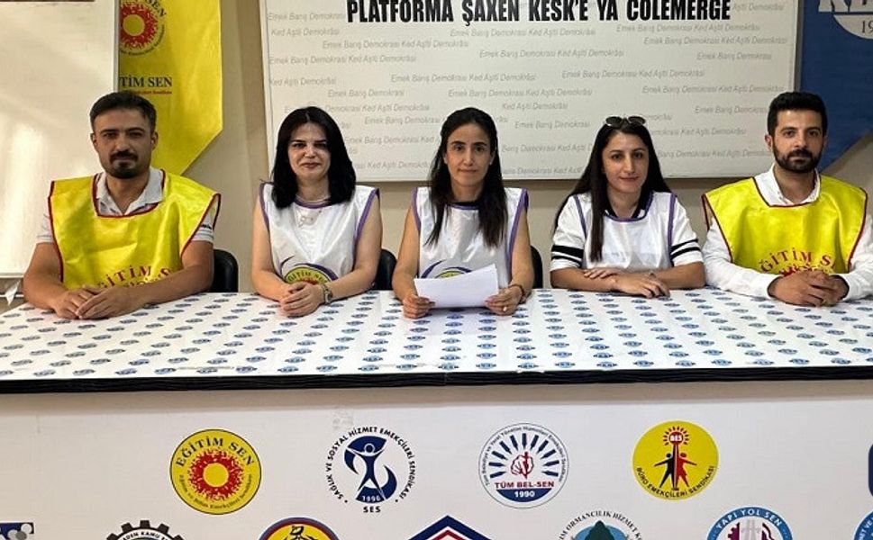 Eğitim Sen Hakkari Şubesi’nden Kar Tatili Ücret Kesintilerine Tepki