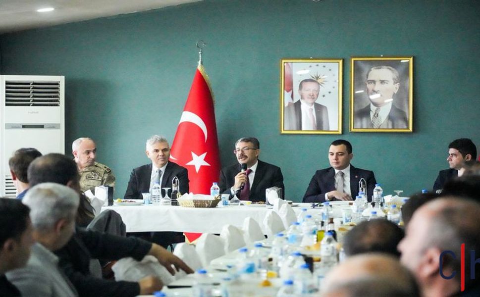 Köy Muhtarları Taleplerini Vali Çelik’e İletti