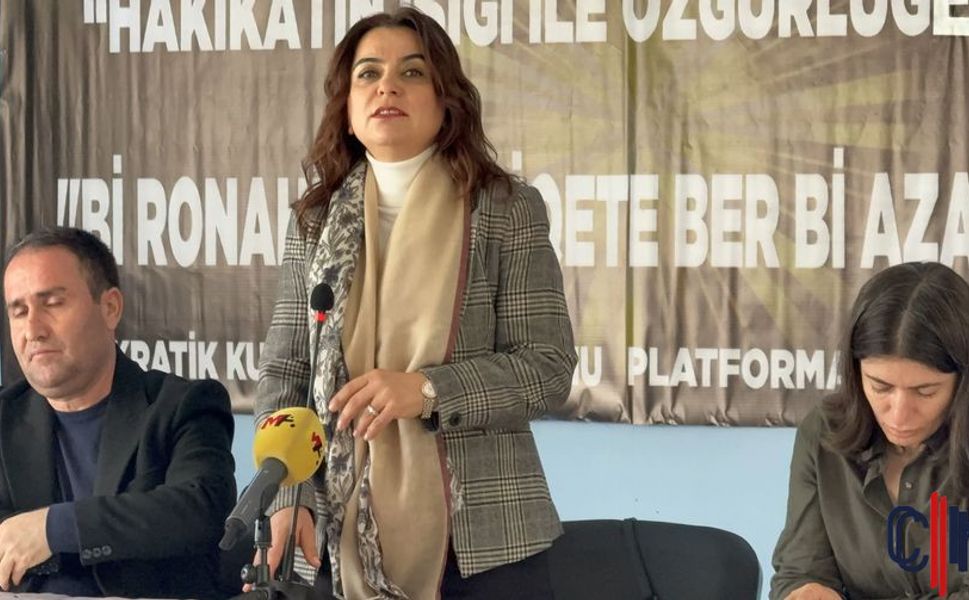 Hakkari’de Konuşan Gülistan Kılıç Koçyiğit: Kürt Sorunu Güvenlikçi Politikalarla Çözülemez