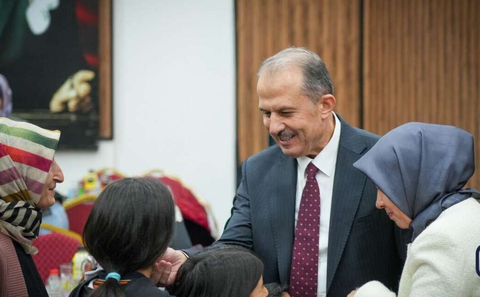 Hakkâri’de Yetim Çocuklar Aynı Sofrada