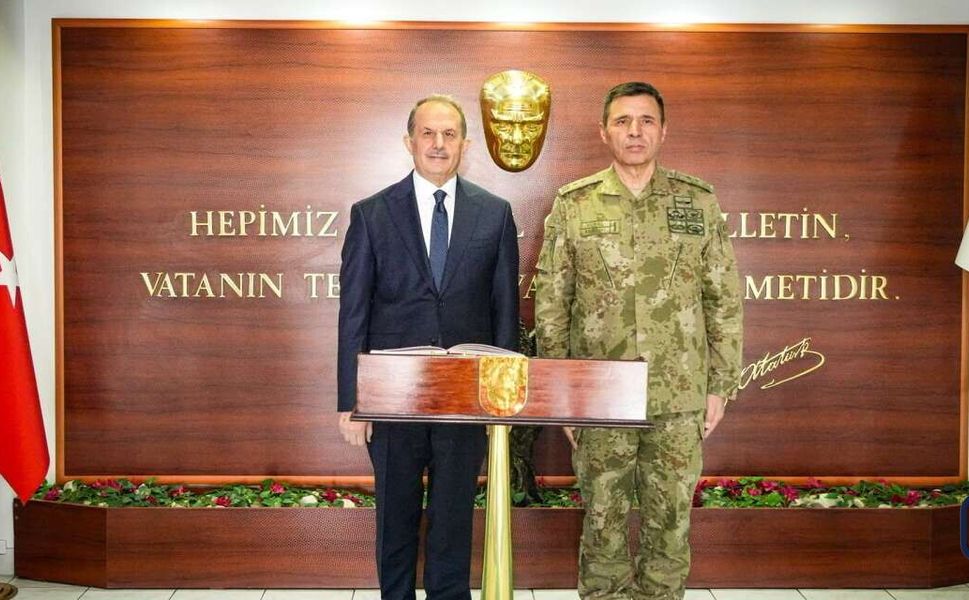 Vali İbrahim Taşyapan’dan Yüksekova’daki 3. Piyade Tümen Komutanlığı’na Ziyaret