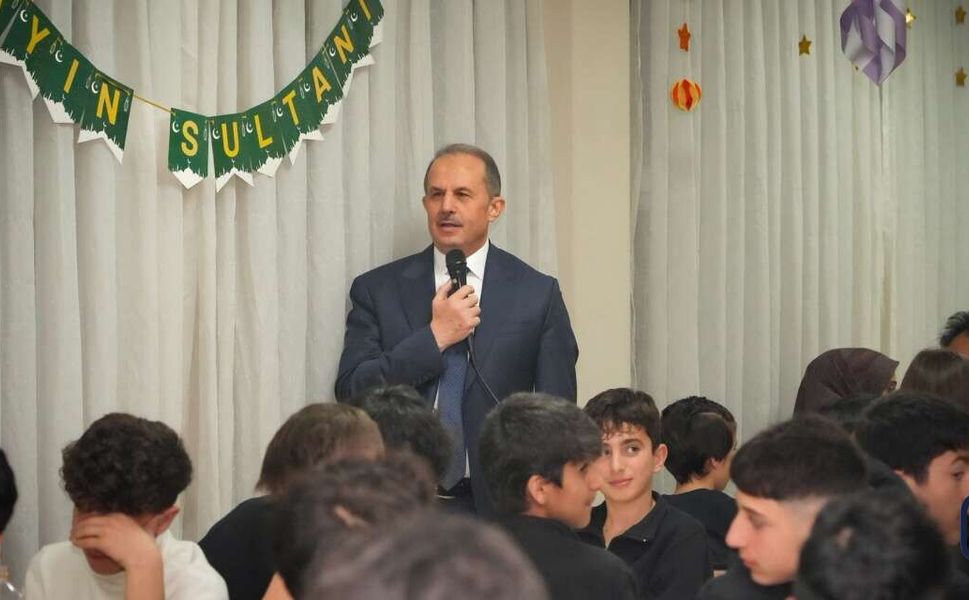 Vali Taşyapan Öğrencilerle Aynı Sofrada Buluştu