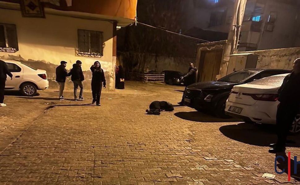 Sokak Ortasında Silahlı Saldırı: Genç Ağır Yaralandı