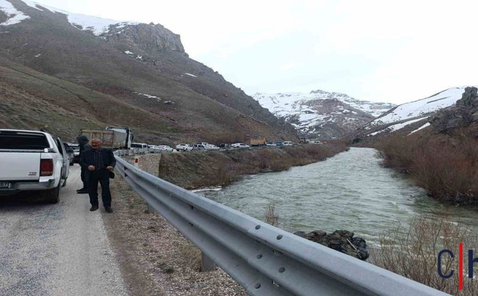Hakkari’de Heyelan Tehlikesi Sürüyor