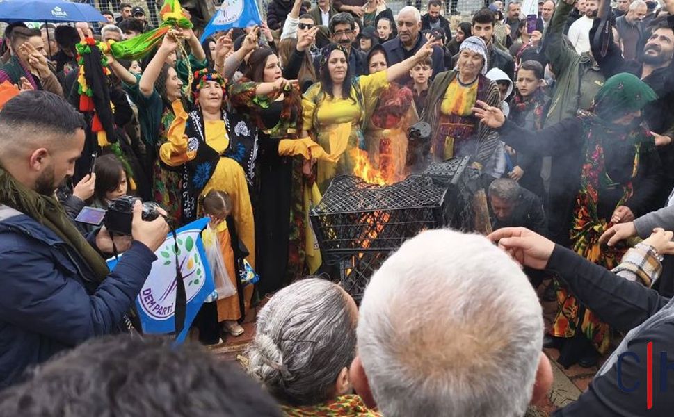 Çukurca’da Newroz Coşkusu: Halaylar ve Şarkılarla Kutlandı