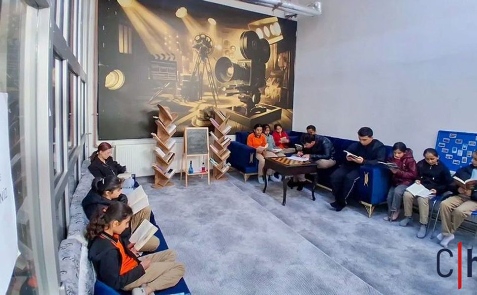 Hakkari Üniversitesi’nden Ortaokul Öğrencilerine Edebiyat Atölyesi