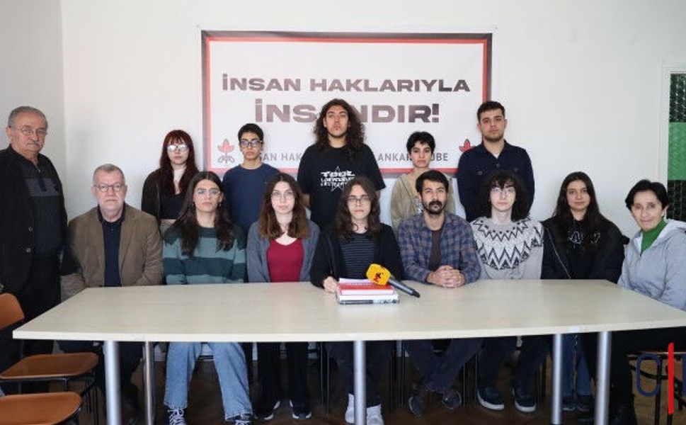 Gözaltına Alınan Öğrencilerden Suç Duyurusu Kararı