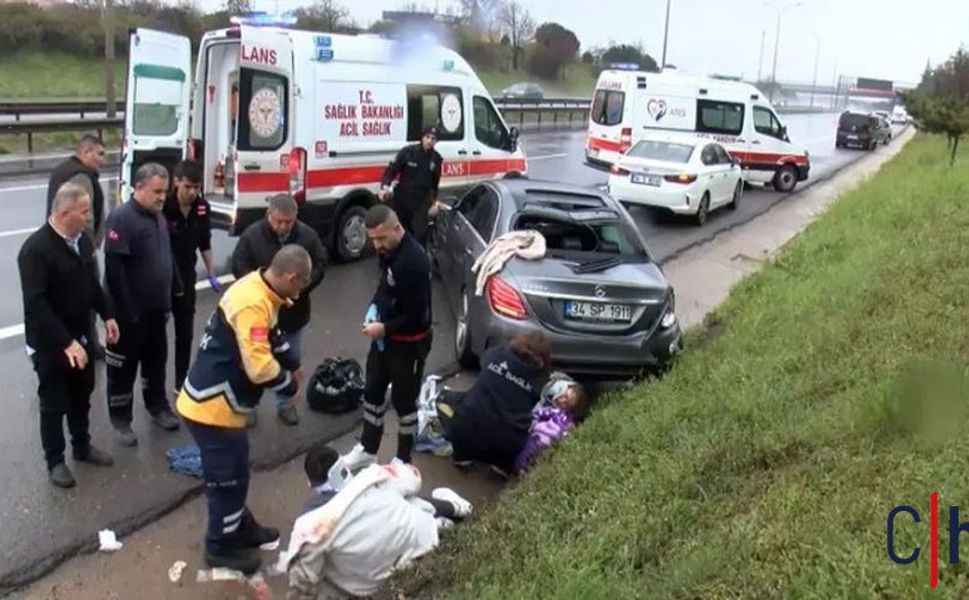 Peş Peşe Kazalar: 3 Ölü, 8 Yaralı