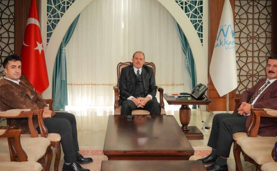 İş insanı İsmet Ölmez’den Vali Taşyapan’a Ziyaret