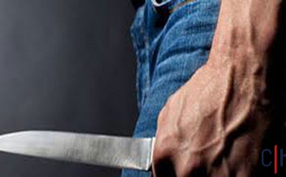 Hakkari Çarşı Merkezinde Bıçaklı Kavga: 1 Genç Yaralandı