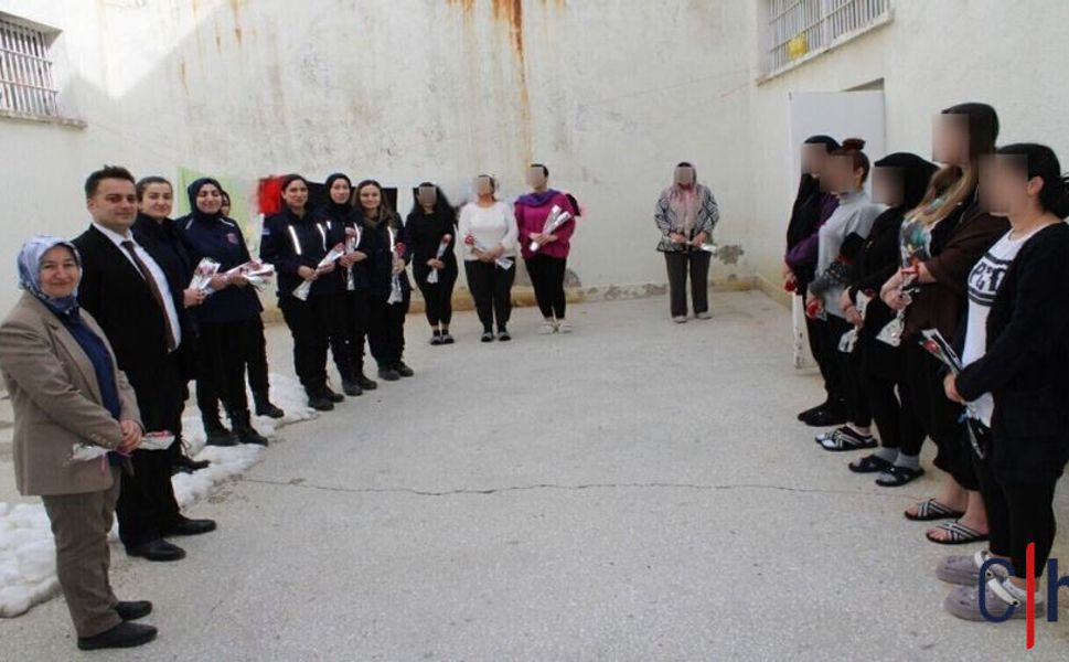 Hakkâri Kapalı Ceza İnfaz Kurumu’nda 8 Mart Dünya Kadınlar Günü Kutlandı