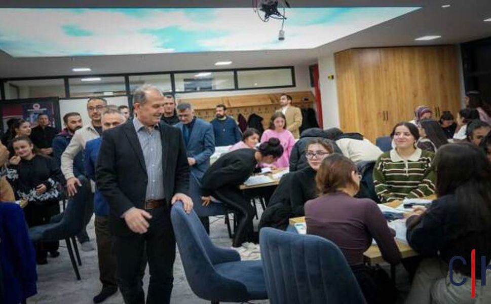 Vali Taşyapan’dan Diyanet Gençlik Etüt Merkezi’ne ziyaret