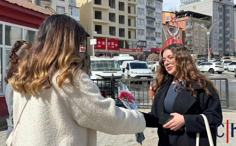 Hakkari’de 8 Mart’ta Kadın Dayanışması
