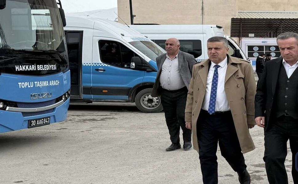 Hakkari'de Toplu Taşıma Hizmetleri İçin Esnafla Buluşma