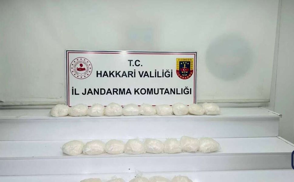 Hakkari’de 22 Kilo Metamfetamin Ele Geçirildi, 1 Şüpheli Gözaltında