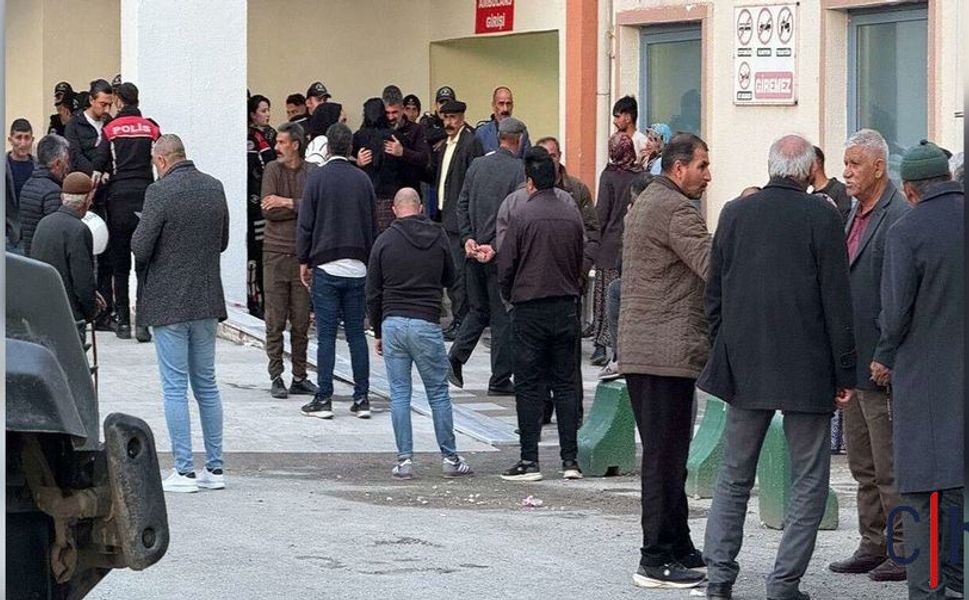 Aileler arasında silahlı çatışma: 2 ölü, 6 yaralı