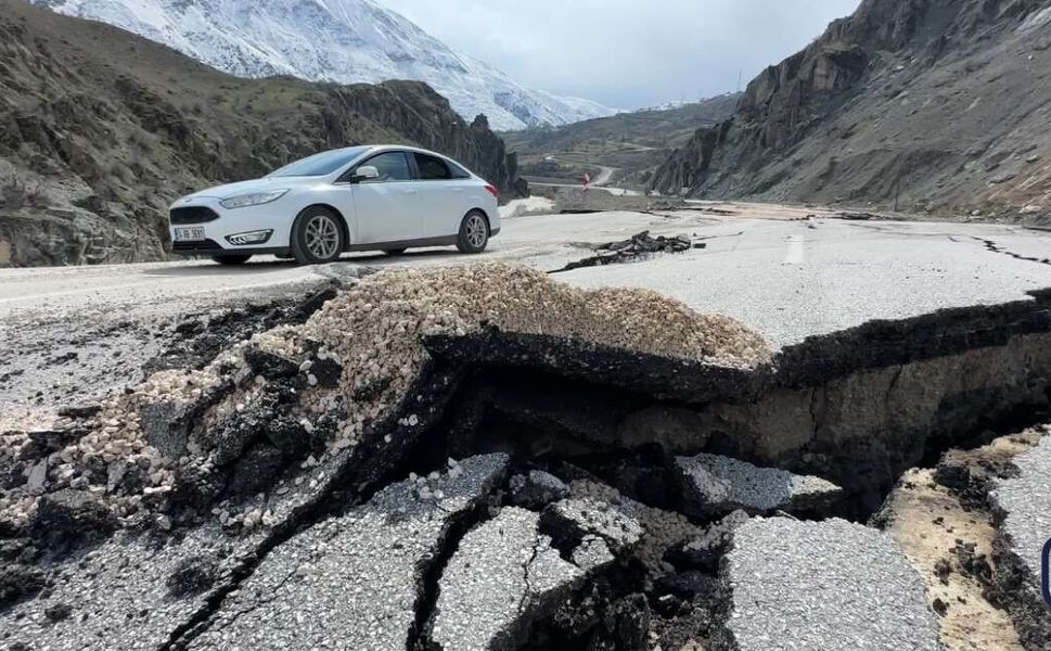 Hakkari'deki Katı Atık Tesisinin Faaliyetleri Durduruldu