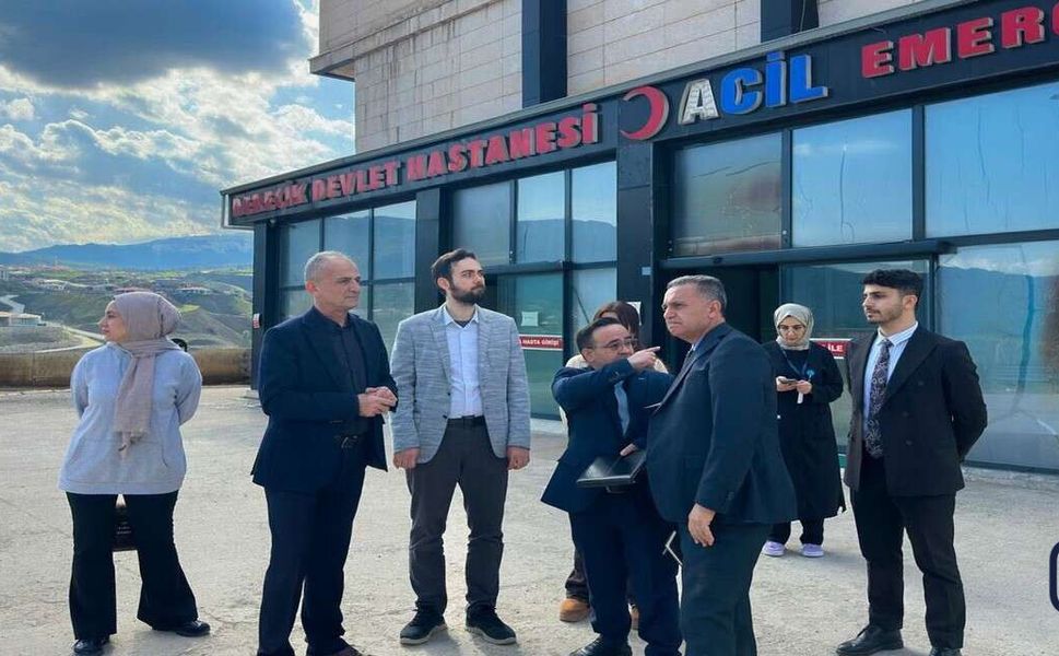 Dr. Kara'dan Derecik Devlet Hastanesi’nde Yerinde İnceleme