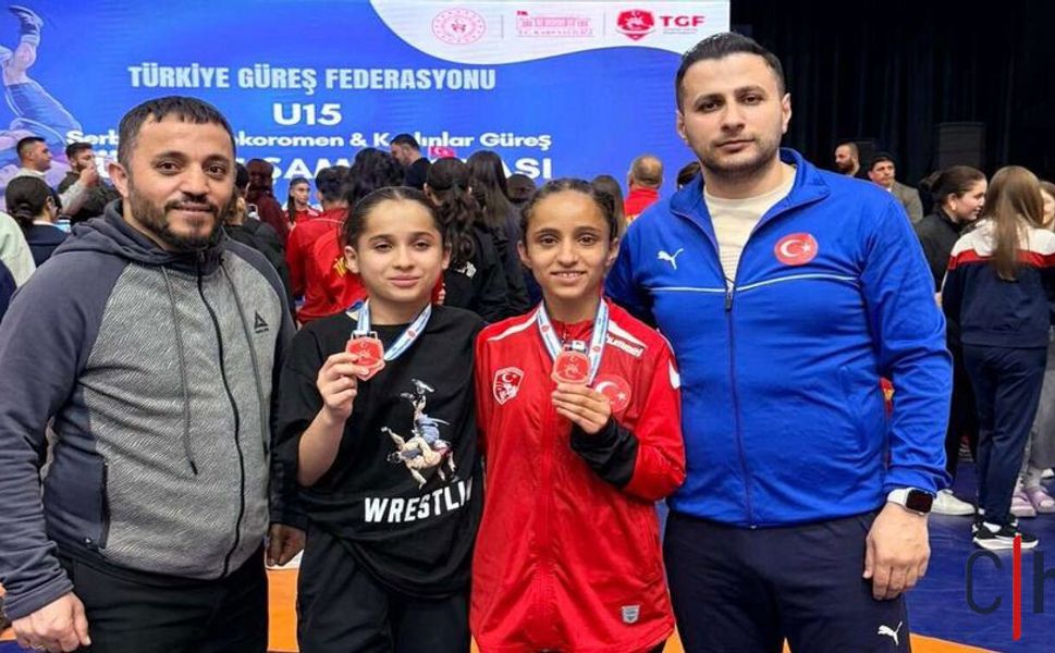 Hakkâri’nin Minderdeki Gururları: Melek ve Zilan Türkiye Üçüncüsü Oldu!