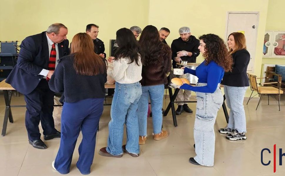 Hakkari CHP’den Sınav Sabahı Öğrencilere Sıcak Çorba Desteği