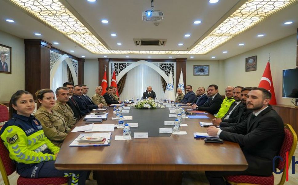 Hakkari'de 397 Aranan Şahıs Yakalandı