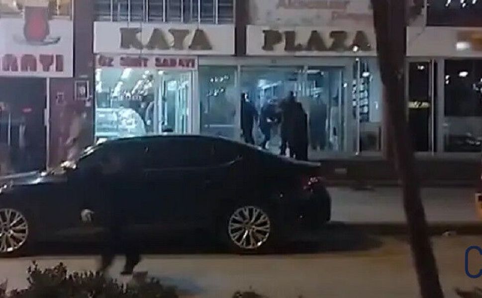 Kaya Plaza Karakolu! İsmail Sihat Kaya / Yazdı