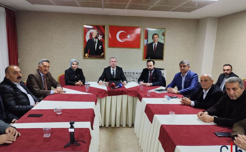 Başkan Kaya “Hakkari’ye Yerinde Sahip Çıkıyoruz”