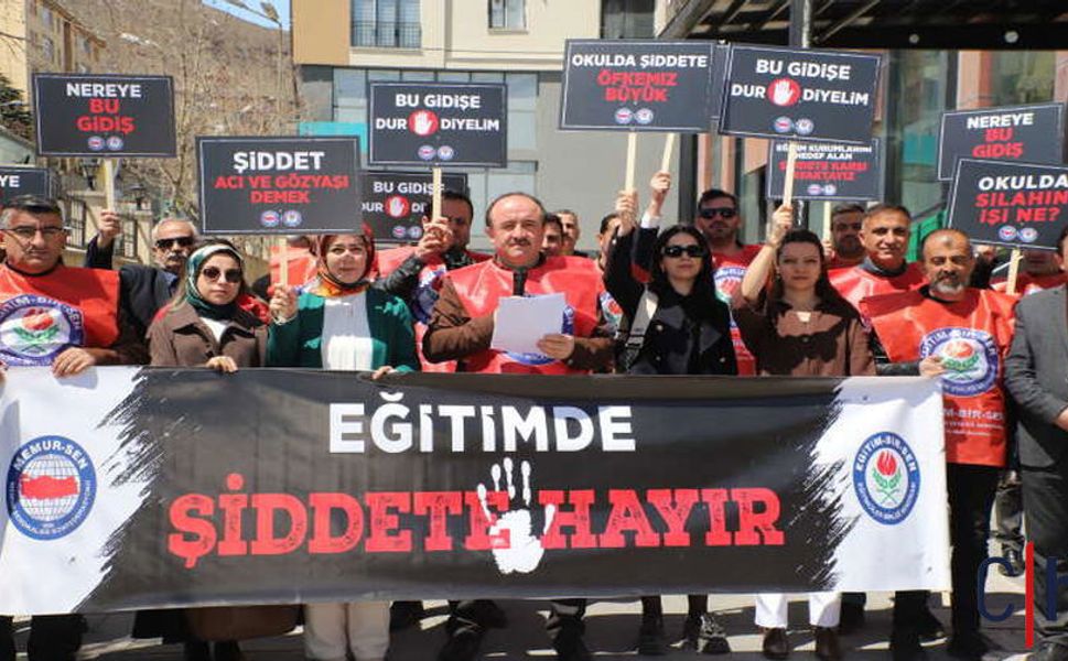 Hakkari’de Eğitim-Bir-Sen’den Okullarda Şiddete Tepki