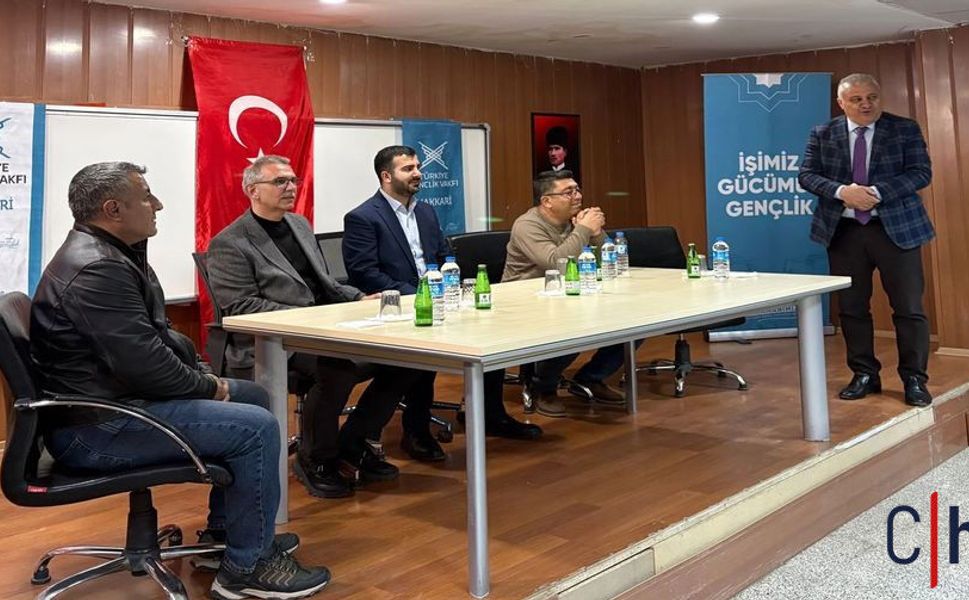 Hakkari TÜGVA’dan öğrencilere kariyer buluşması