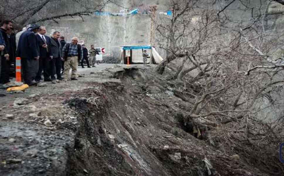 Hakkari'de Yoğun yağış sonrası oluşan risk yerinde incelendi