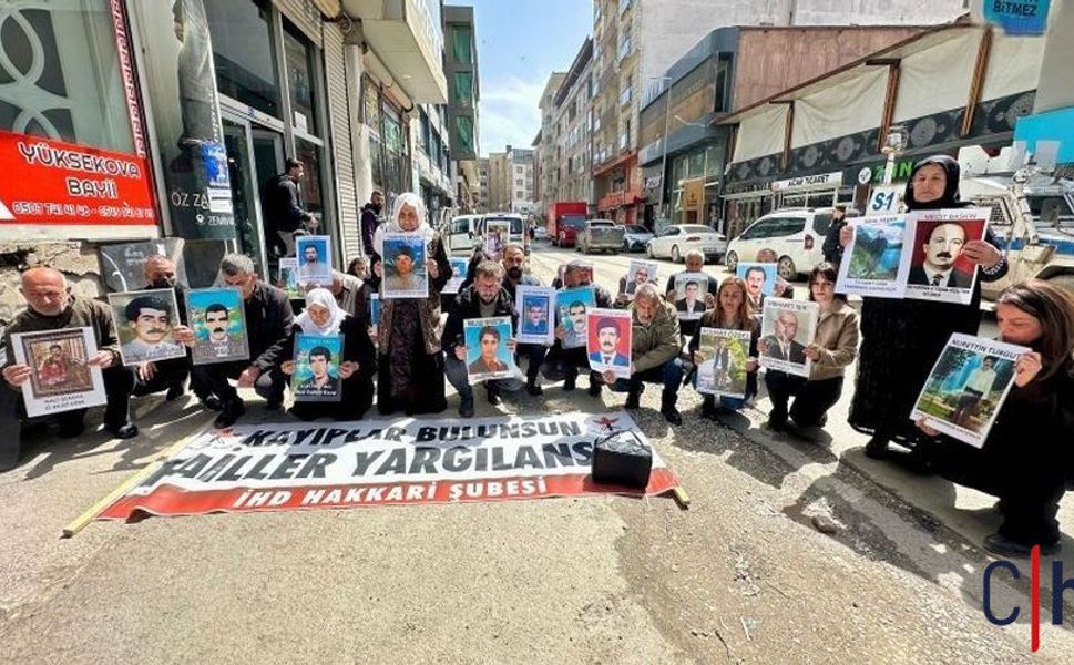 İHD Hakkari Şubesi ve Kayıp Yakınları Yine Adalet İçin Bir Araya Geldi
