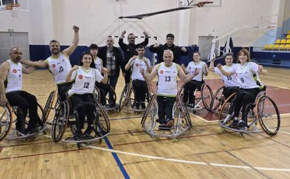 Hakkari Ekibi Lider Bitirdi, Hedef Üst Lig