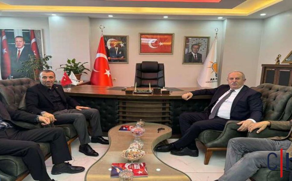 Hakkari’de AK Parti Teşkilatına Ziyaret