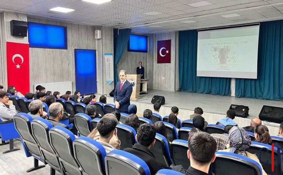 Hakkari’de Gençlere “Sınav Stresi ve Motivasyon” Semineri