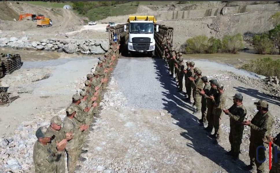 Hakkari Akçalı’da Panel Köprü Trafiğe Açıldı
