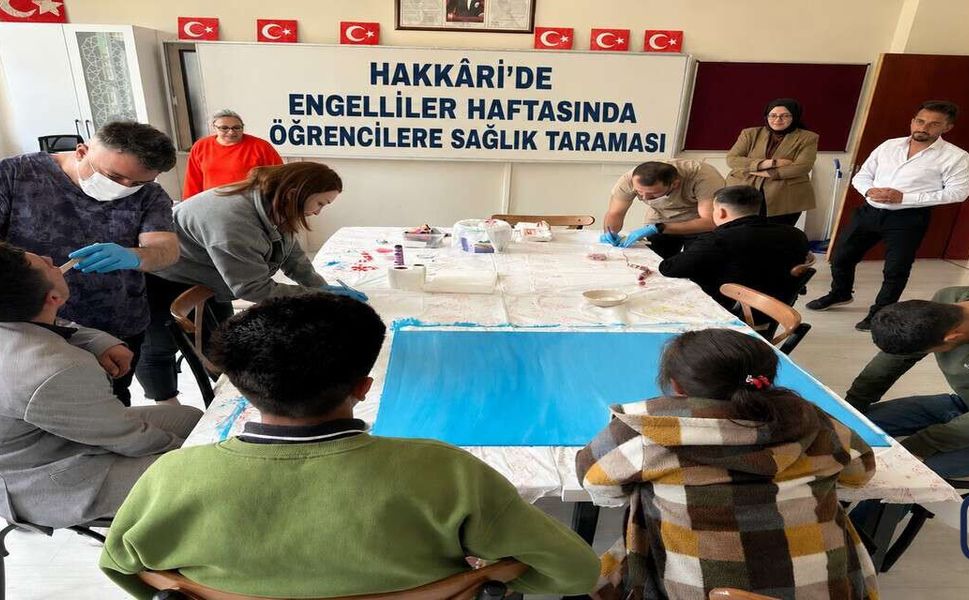 Hakkâri’de Engelliler Haftası’nda Öğrencilere Sağlık Taraması