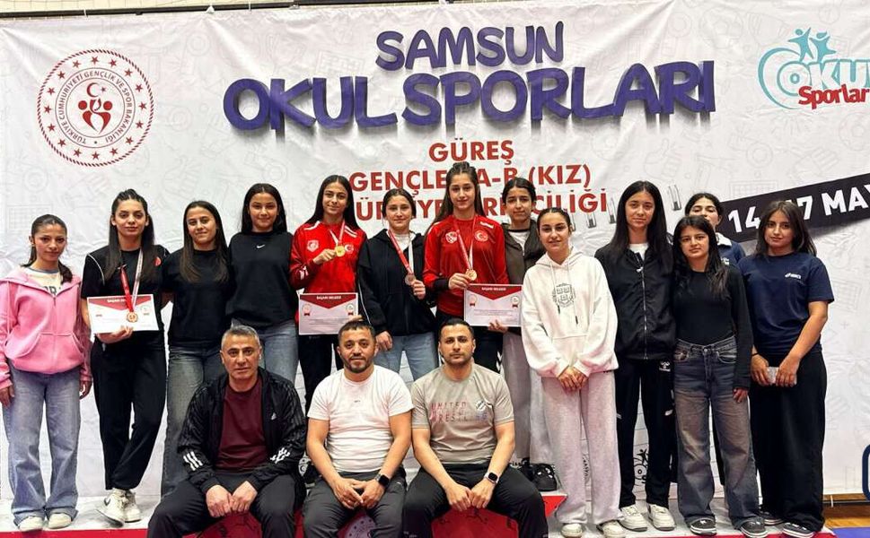 Hakkarili Kadın Güreşçiler Türkiye Şampiyonası’na Damga Vurdu