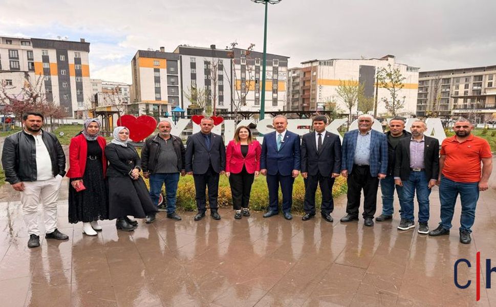 CHP Heyeti Yüksekova’da Sahaya İndi: Esnafın, Avukatın ve Şoförün Talepleri Not Edildi!