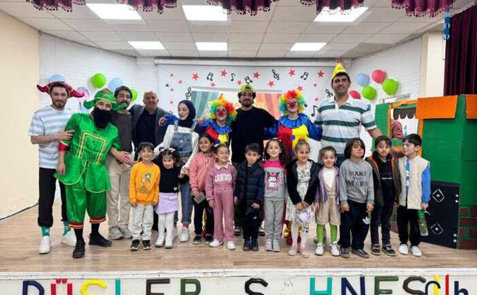 Hakkarili Gençlerden Anlamlı Proje: “Hakkari’de Sahne Var”