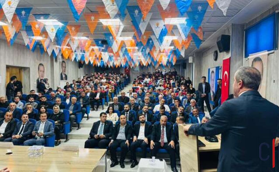 AK Parti Hakkari’de Genişletilmiş Danışma Meclisi Toplantısı Düzenledi