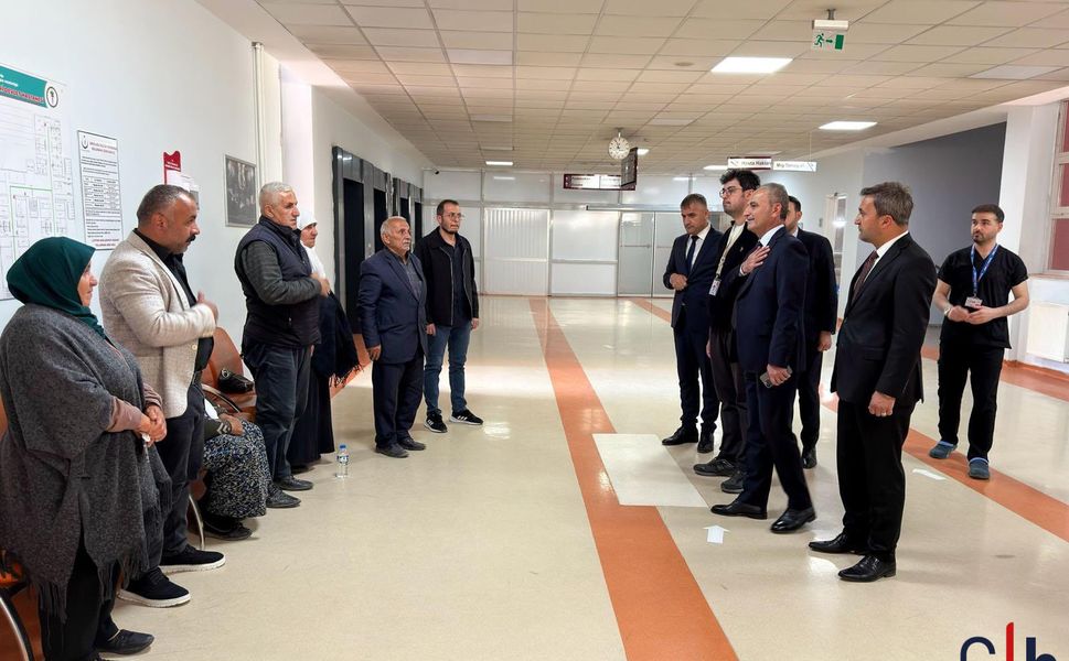 Hakkâri’de sağlık çalışanlarına bayram ziyareti