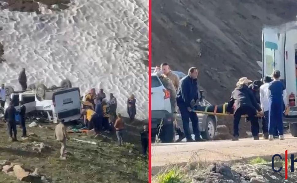 Hakkari'de pancar işçilerini taşıyan araç şarampole yuvarlandı: 1 ölü, 8 yaralı